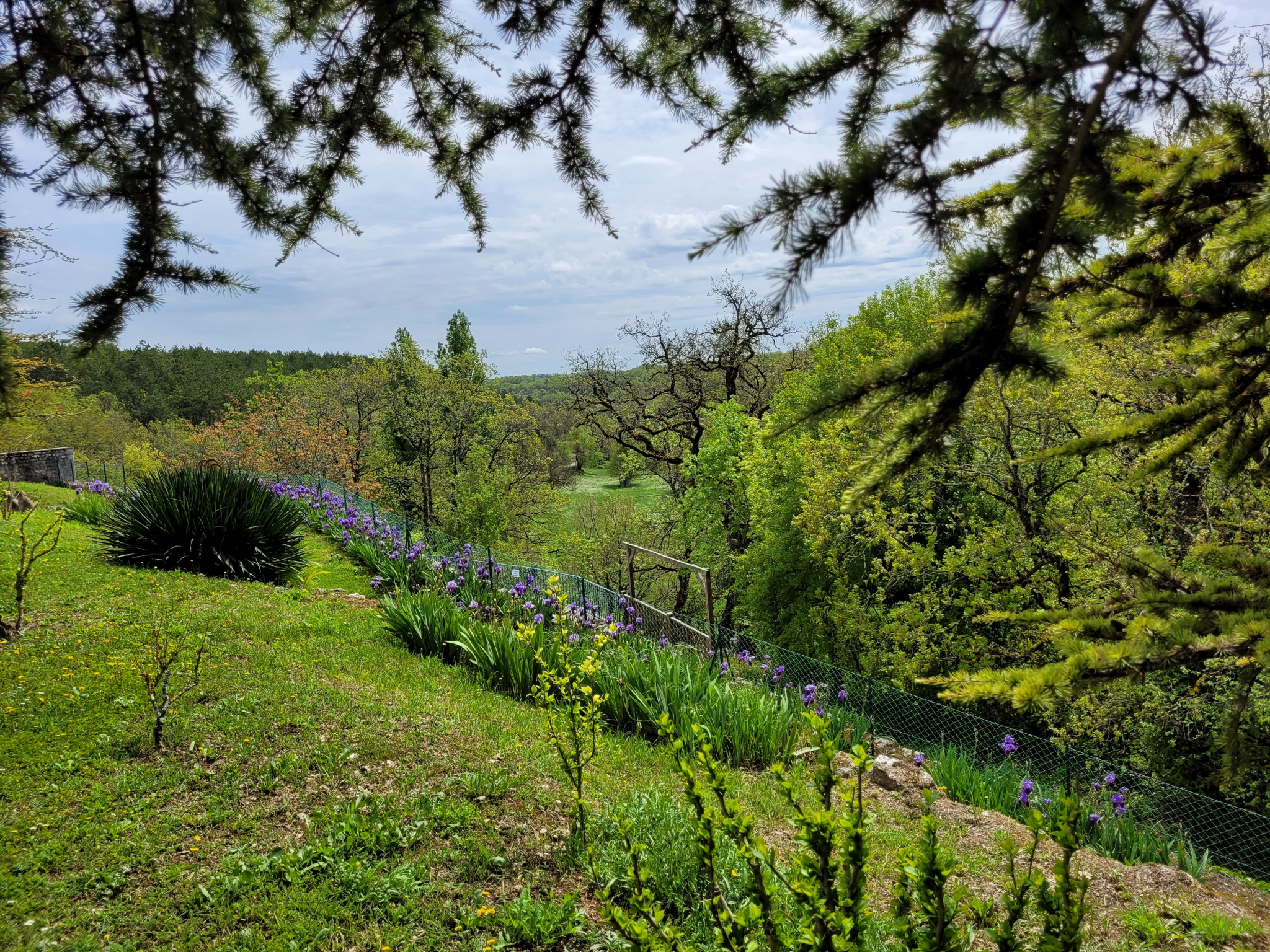 Charmante propriété remplie d'histoire sur les hauteurs  d'un hameau du Quercy