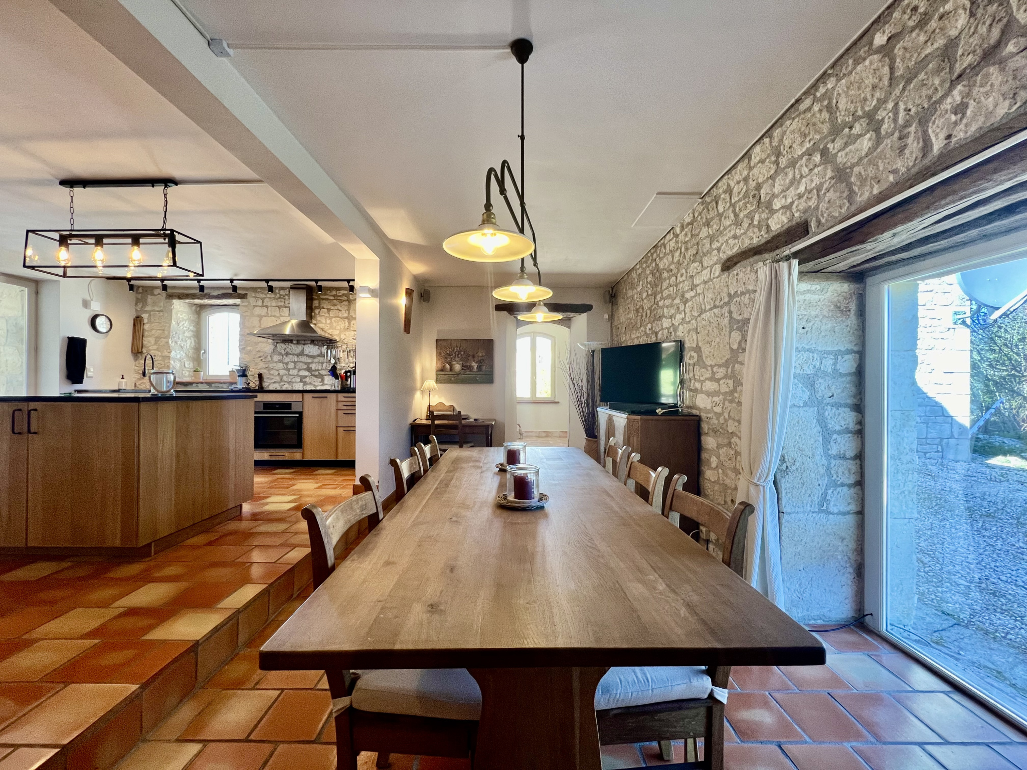 Superbe maison en pierre dans le Quercy à proximité d'un hameau