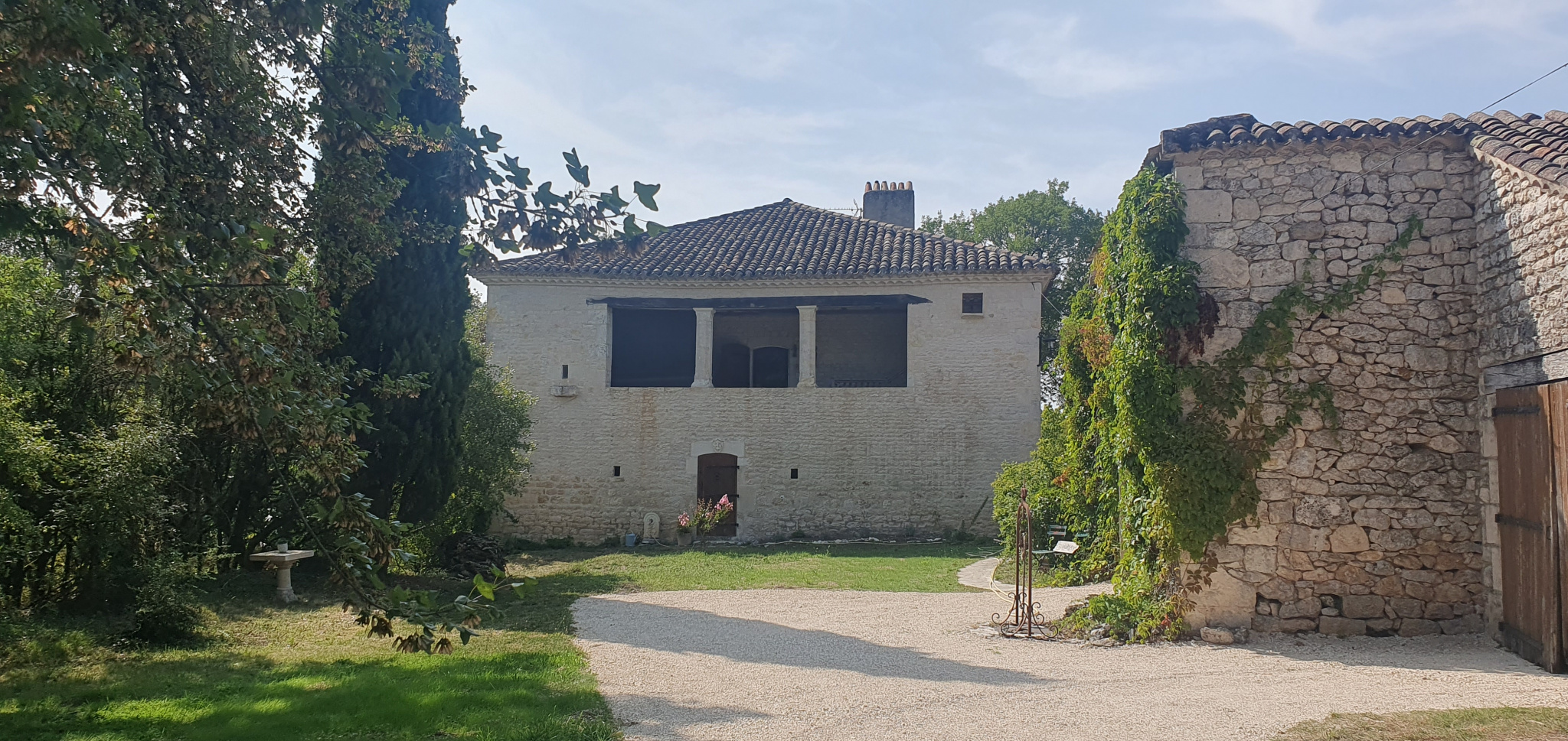 Charmante propiété authentique dans le Quercy Blanc au sud du Lot