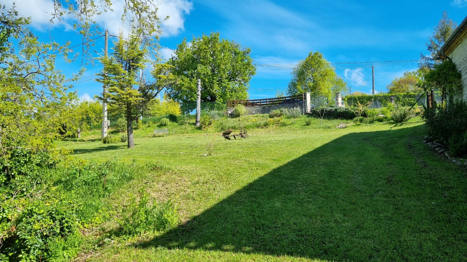 Charmante propriété remplie d'histoire sur les hauteurs  d'un hameau du Quercy