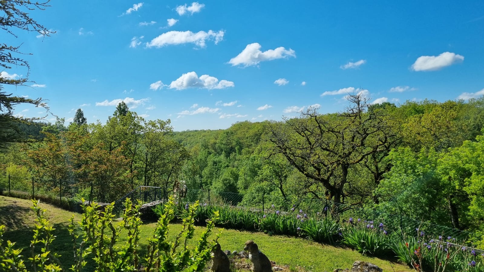 Charmante propriété remplie d'histoire sur les hauteurs  d'un hameau du Quercy