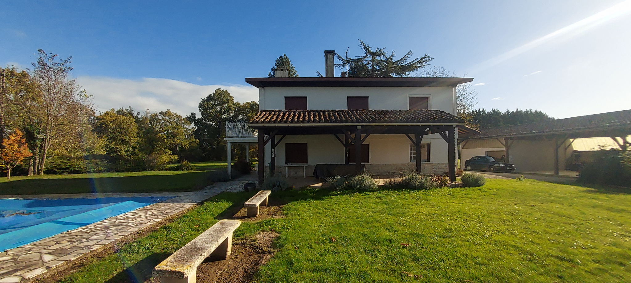 Villa au bord du Lot