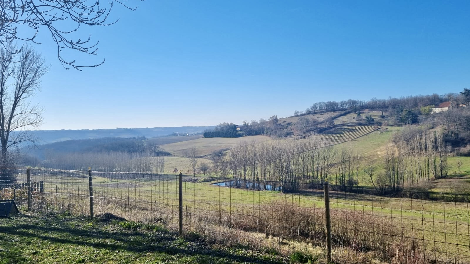 Belle propriété en pierre avec vue dégagée dans le Tarn et Garonne