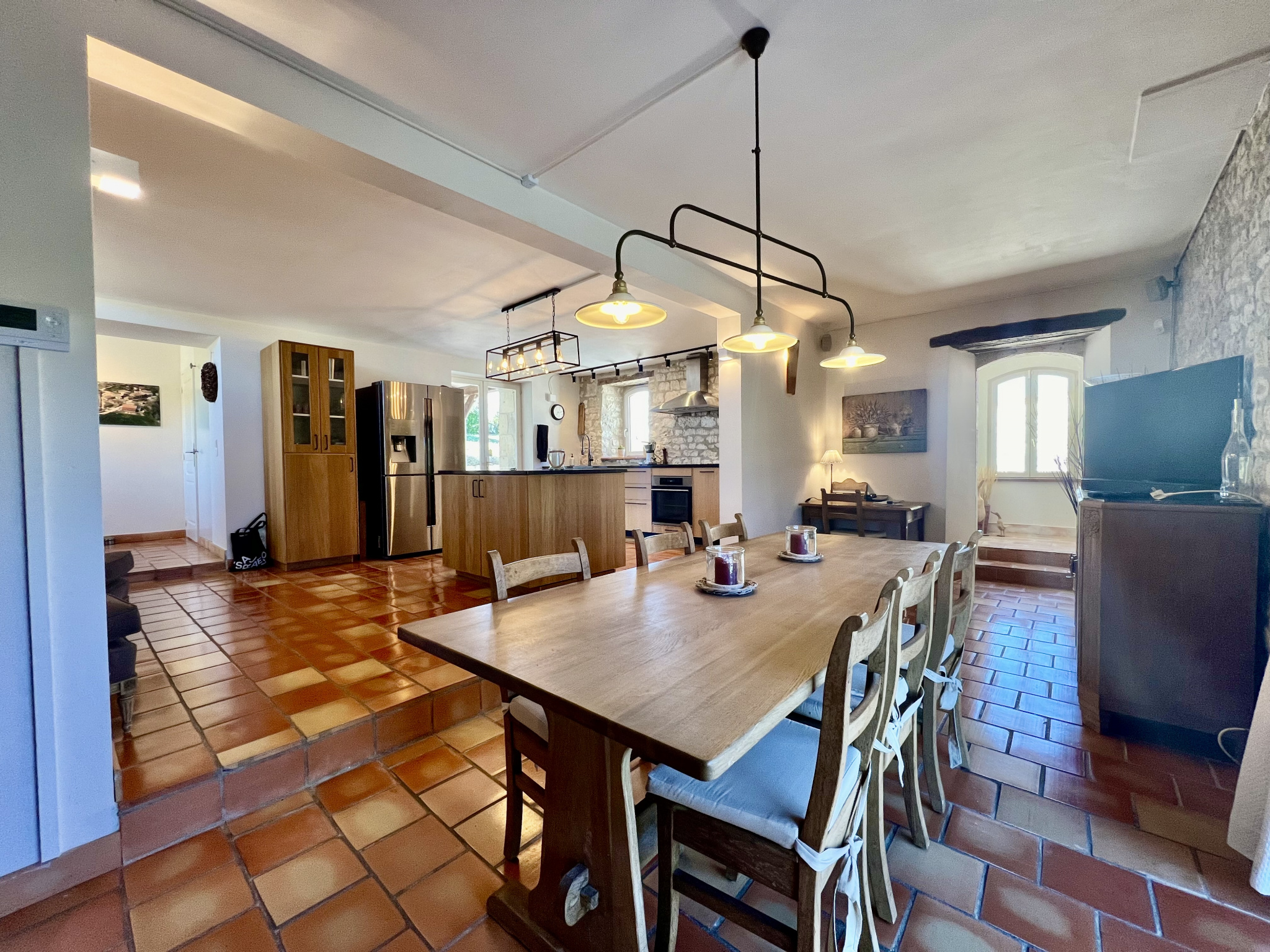 Superbe maison en pierre dans le Quercy à proximité d'un hameau