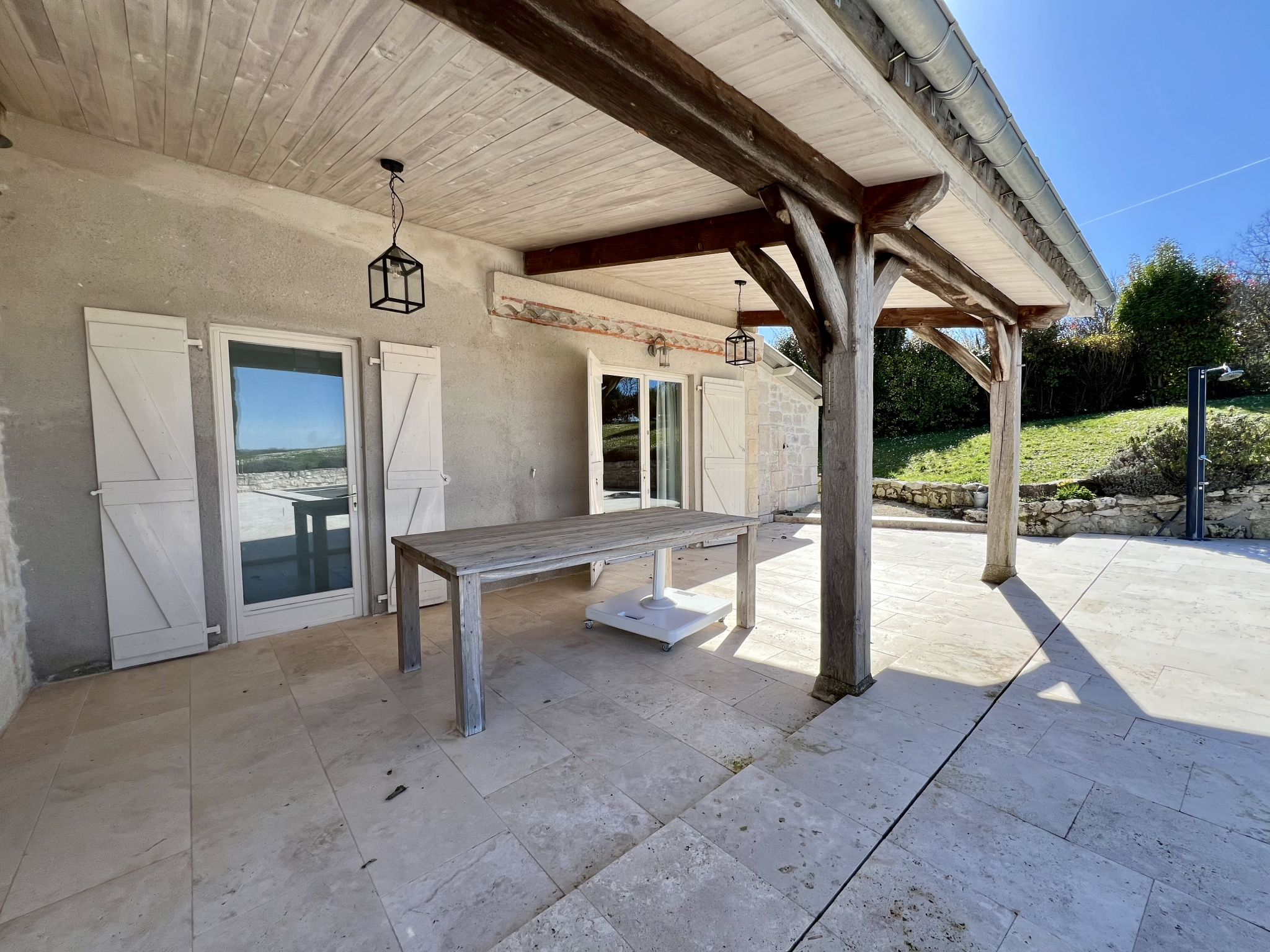 Superbe maison en pierre dans le Quercy à proximité d'un hameau