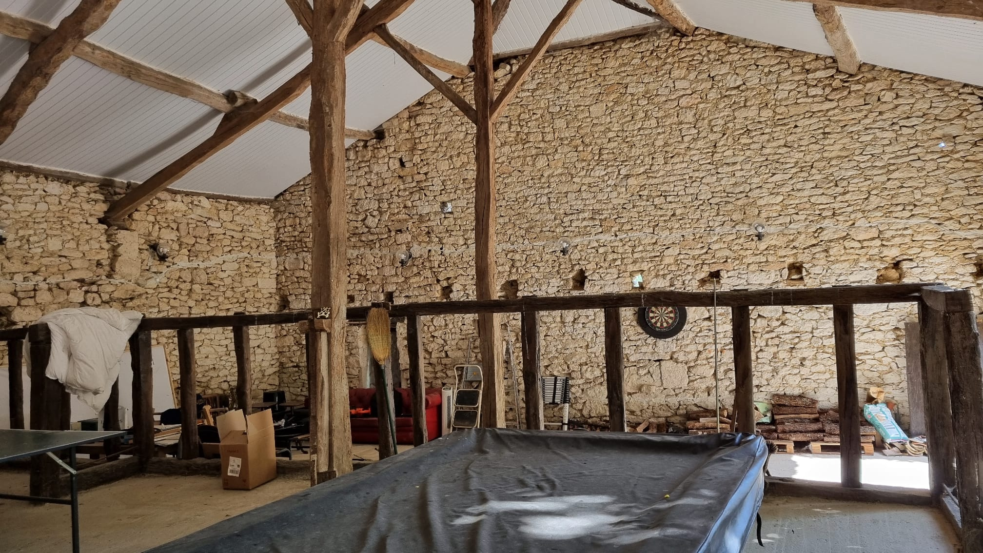 Charmante maison du Quercy nichée dans un joli hameau avec près de 15 ha de terrain